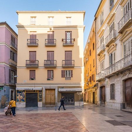 Central Malaga Apartment At Mitjana Plaza Exterior photo